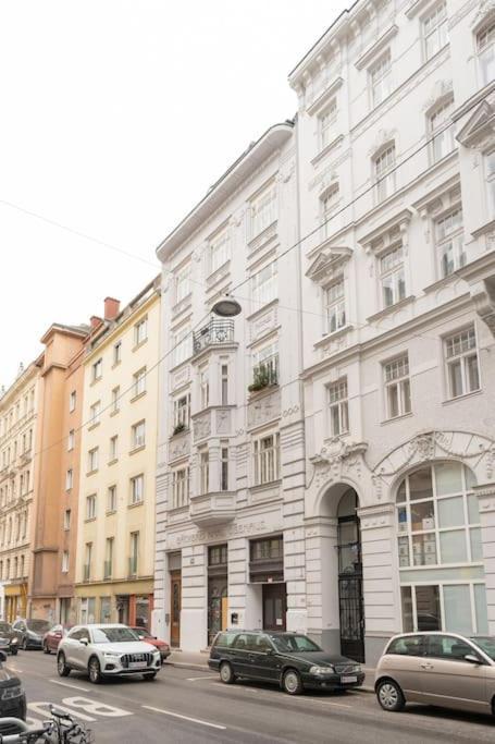 Neustift Deluxe Apartment Vienna Exterior photo